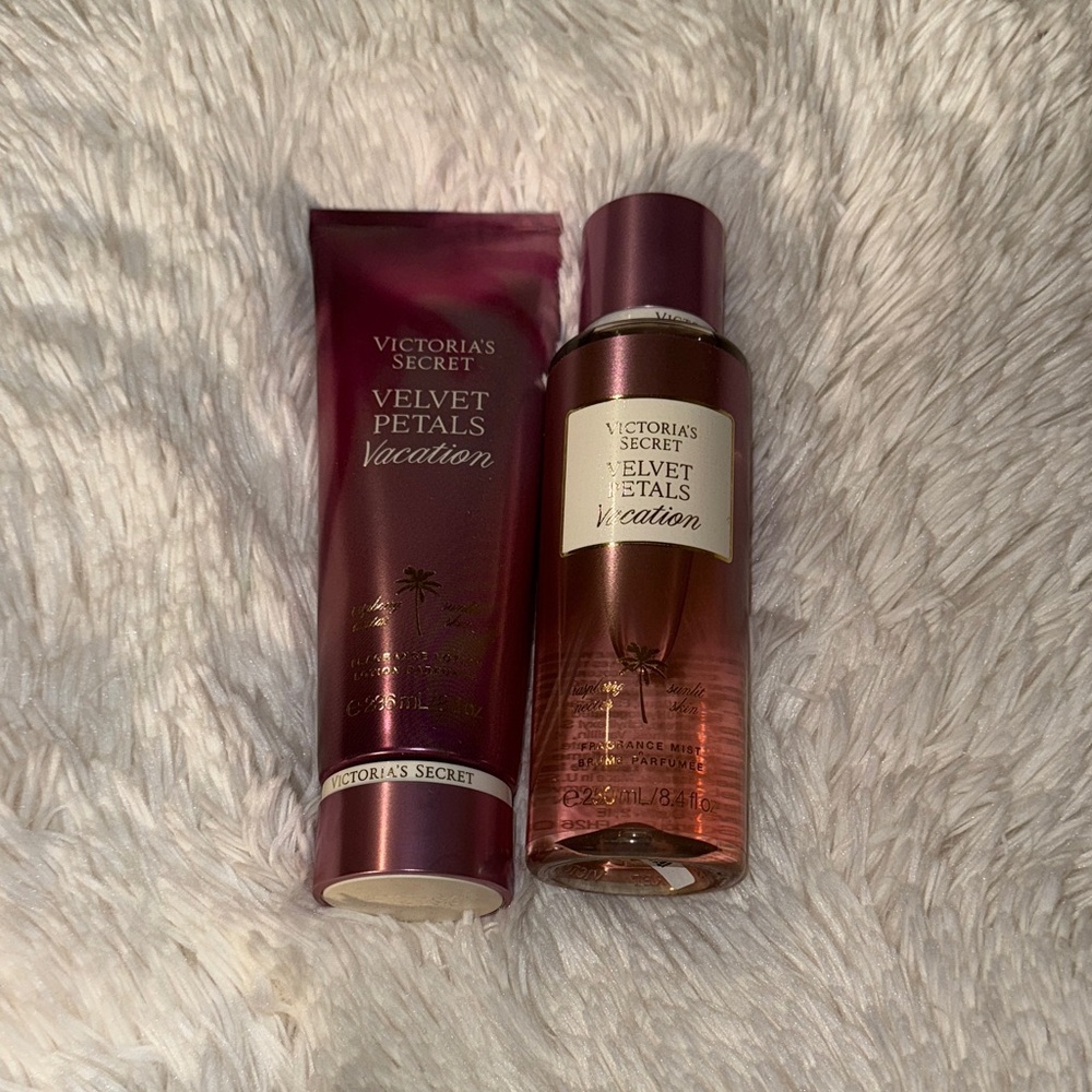 Victoria's Secret Velvet Petals Vacation Set